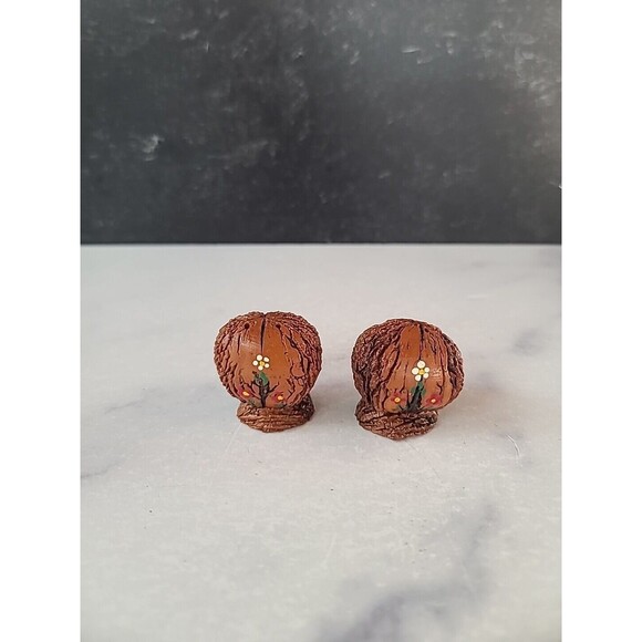 Vintage Walnut Pit Shaped Handpainted Floral Salt And Pepper Shakers, READ - Picture 3 of 10